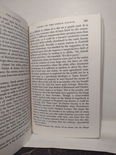 The Squeeze: Cities Without Space By Edward Higbee -1960 -PB -Economics