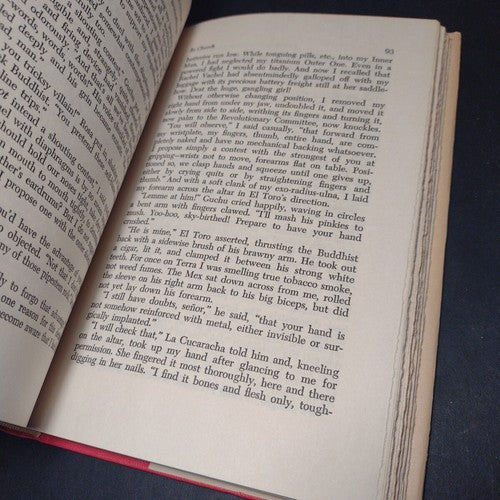 A Specter Is Haunting Texas by Fritz Leiber -1968 -Hardcover -Book Club Edition
