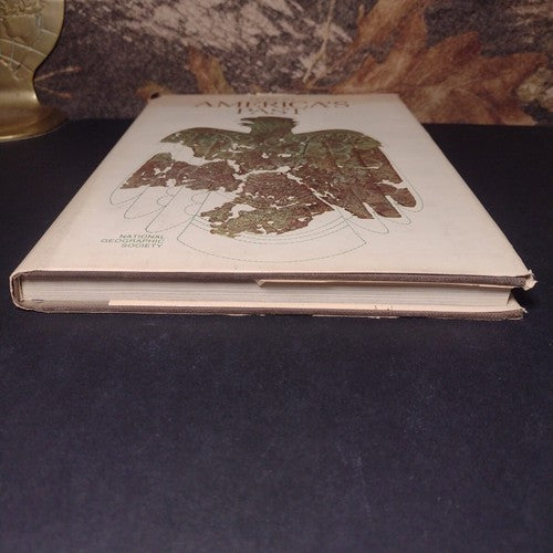 Clues to America's Past, National Geographic Society -Hardcover -1976 US History