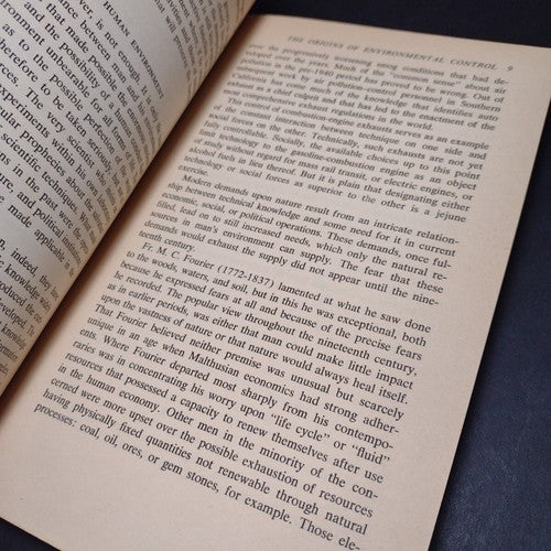 Problems of American Society: Governing Nature by Earl F. Murphy -Paperback 1970