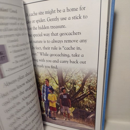 Dk Readers Ser.: Let's Go Geocaching by Dorling Kindersley Publishing Staff