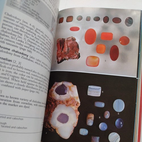 Gemstones of the World by Walter Schumann (1997, Hardcover, Expanded,Revised
