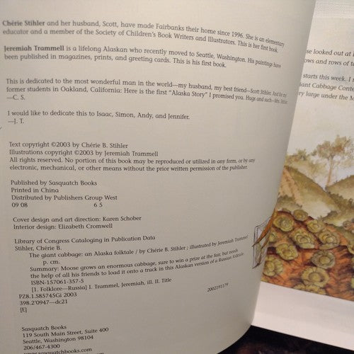 Paws IV Ser.: The Giant Cabbage : An Alaska Folktale by Cherie Stihler (2003, T…