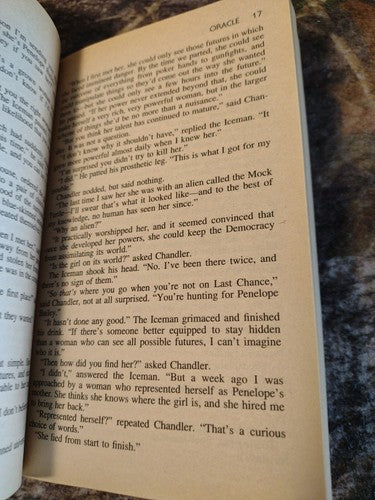 Oracle by Mike Resnick -1992 -Paperback -Science Fiction -Fantasy fiction