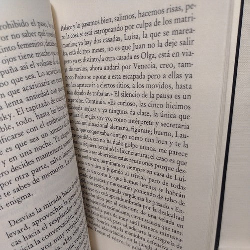 Dulce Objeto De Amor by Raul Guerra Garrido -1990 -Hardcover Rectangulo -Spanish