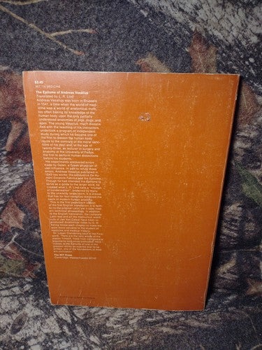MIT PRESS: The Epitome of Andreas Vesalius by L.R. Lind -1969 Vintage Paperback