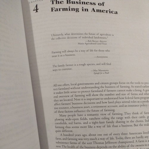 Holding Our Ground : Protecting America's Farms and Farmland by Deborah Bowers