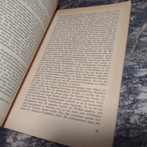 Geschichte Und Verantwortung by Gottfried Stiehler -1972 Paperback -Vint German