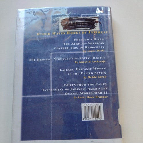 The Hispanic Experience in the Americas Ser.: Latinos in the Making of the...