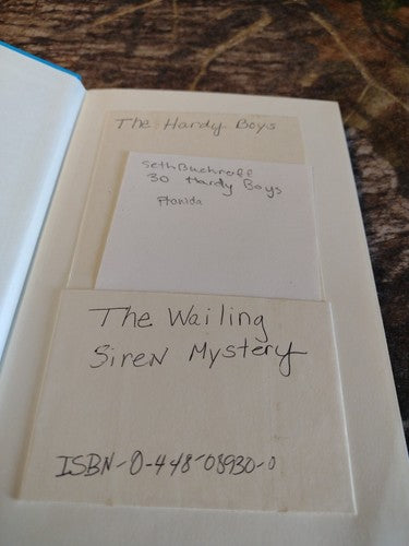 The Hardy Boys #30: The Wailing Siren Mystery by Franklin Dixon -1997 -Hardcover