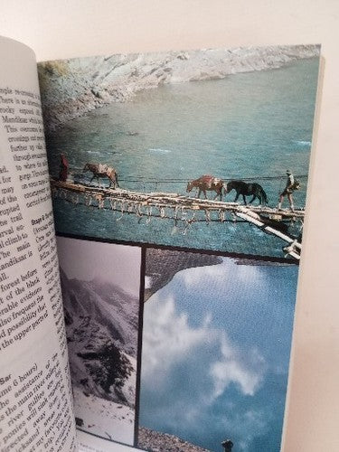 Trekking in the Indian Himalaya by Weare, Garry Paperback 1st Edition