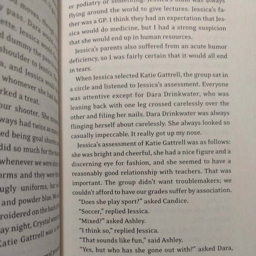 Walking Naked by Alyssa Brugman (2004, Hardcover)