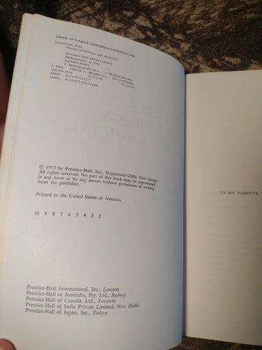 Physics in Biology and Medicine by Paul Davidovits -Paperback -1974 - Biophysics