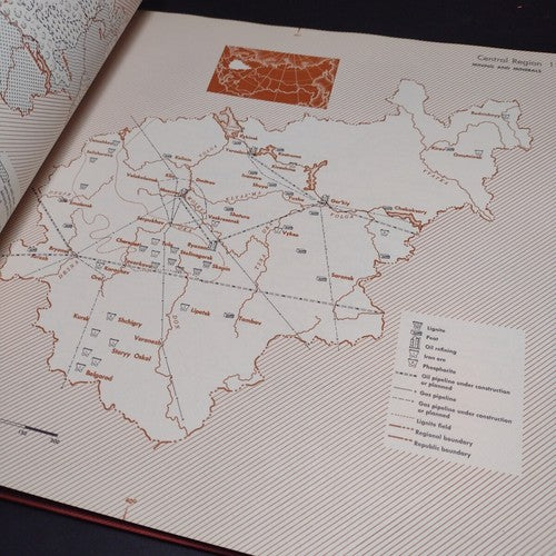 Economic Atlas of The Soviet Union by George Kish -1960 -Hardcover -Vintage
