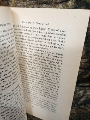 White Holes: Cosmic Gushers in the Universe by John Gribbin 1978 Ex Libris