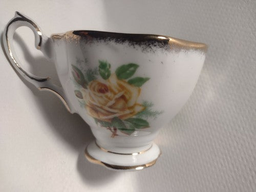 Royal Albert Teacup, England Tea Rose Pattern, Bone China, England