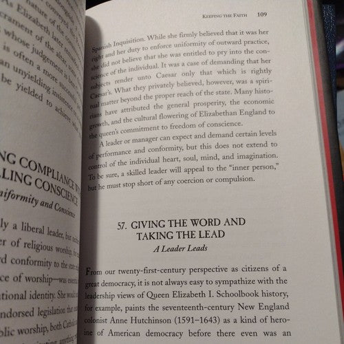 Elizabeth I, CEO : Strategic Lessons from the Leader Who Built an Empire 1st Ed