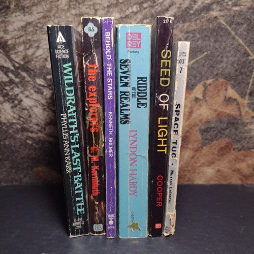 Science Fiction / Fantasy Paperback Bundle -6 Books -The Explorers, Space Tug...