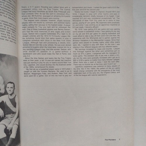 The Pro Basketball Encyclopedia Hardcover Zander Hollander 1977
