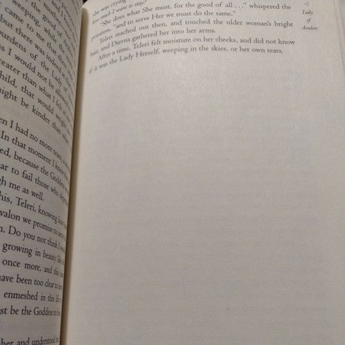 Lady of Avalon by Marion Zimmer Bradley (1997, Hardcover) first Edition