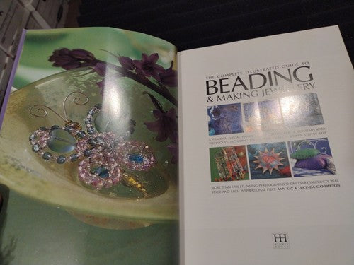 The Complete Illustrated Guide to Beading by Ann Kay -Softcover -2007 -Hobbies