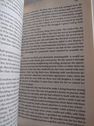 Reading Lolita in Tehran : A Memoir in Books by Azar Nafisi (2003, Trade...