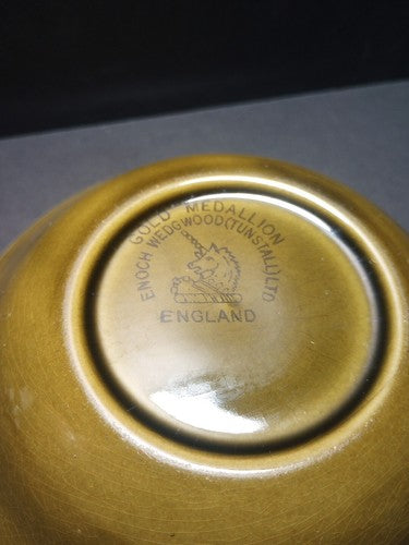 Enoch Wedgwood Gold Medallion Tunstall ltd England Bowl 5" Green