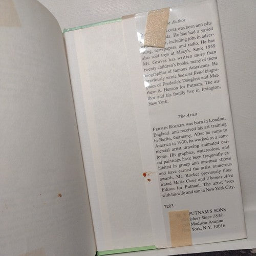 MARK TWAIN BY CHARLES GRAVES / A SEE AND READ BEGINNING TO READ BIOGRAPHY 1972