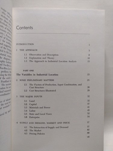 Industrial Location: An Economic Geographical Analysis by David Smith - 1981 HC