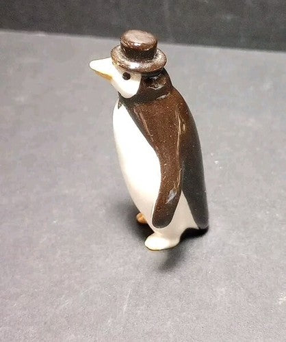 Retired Hagen Renaker Penguin Papa