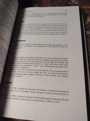 Dysthymia and the Spectrum of Chronic Depressions, Hagop Akiskal -Hardcover 1997