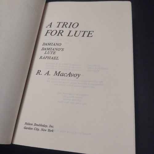 A Trio for Lute by R.A. MacAvoy  -1984 -Book Club Edition -Hardcover -Fantasy