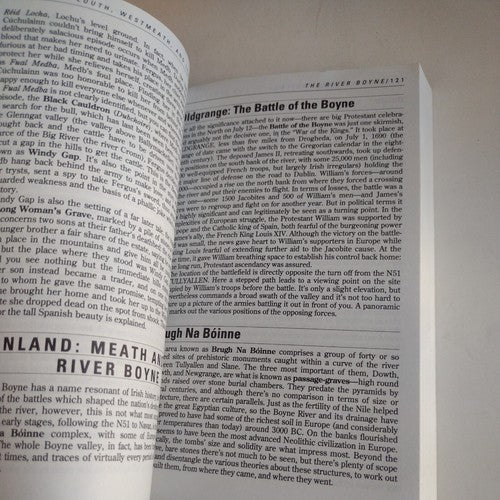 The Real Guides Ser.: Real Guide by Kate Baillie (1990, Trade Paperback)
