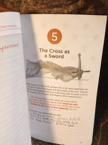 Girls with Swords Fencing Manual by Lisa Bevere (2013, Trade Paperback)