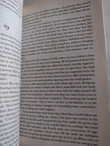 Reading Lolita in Tehran : A Memoir in Books by Azar Nafisi (2003, Trade...