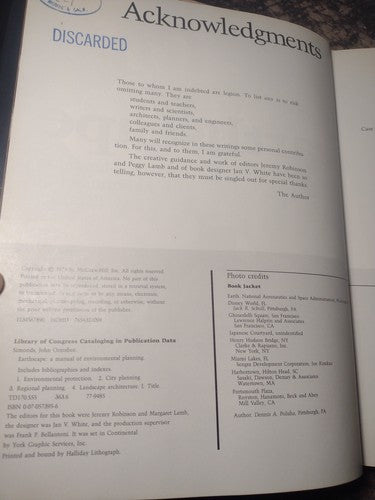 Earthscape: A Manual of Environmental Planning by John Simonds -Hardcover 1977