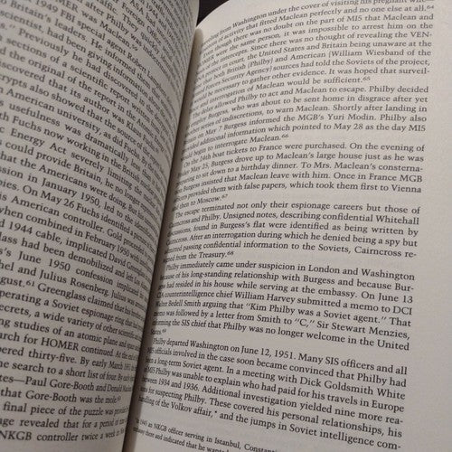 A Century of Spies : Intelligence in the Twentieth Century by Jeffery Richelson