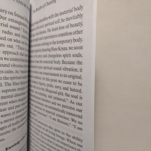 Contemporary Vedic Library: Chant and Be Happy : The Power of Mantra Meditation
