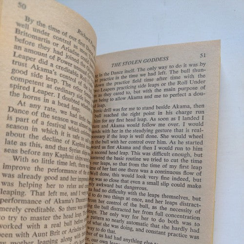 DAW NO 415 The Stolen Goddess (The Kaphtu Trilogy #2) by Richard L. Purtill PB
