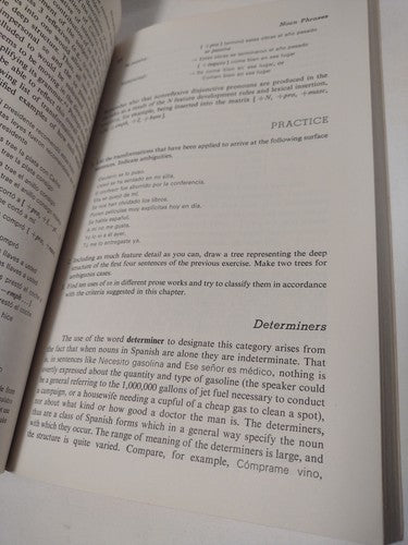 A Transformational Grammar of Spanish by Roger Hadlich -Paperback -1977 -Grammar