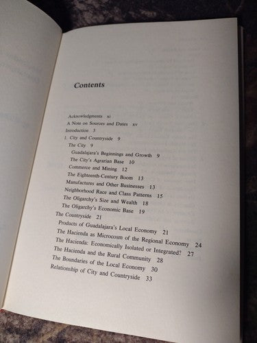 Haciendas and Economic Development: Mexico At Independence by Richard Lindley