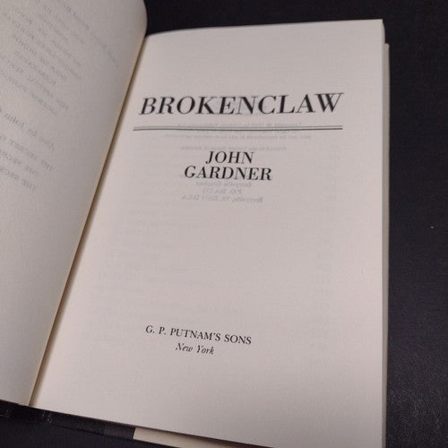 Ian Fleming's Master Spy: James Bond In Broken Claw by John Gardner -1990 -HCDJ