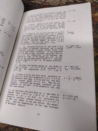 Test Bank to Accompany Physics: A General Introduction by Alan Heuvelen (1982)
