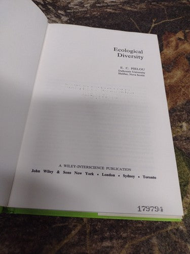 ECOLOGICAL DIVERSITY By E. C. Pielou - 1975 Hardcover -Ecology Environmental Sci