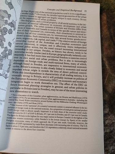 Urban Systems: Strategies for Regulation by L.S. Bourne -PB -1975 -Infrastruct.