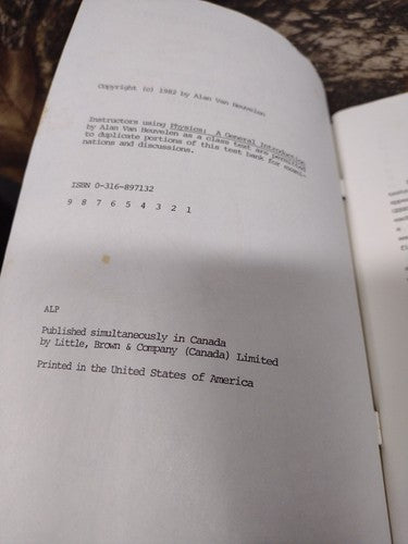 Test Bank to Accompany Physics: A General Introduction by Alan Heuvelen (1982)