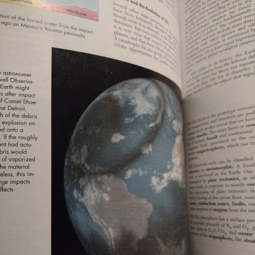 Voyages Through the Universe Ser.: Voyages Through the Universe by David...