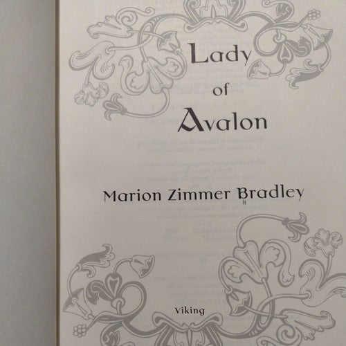 Lady of Avalon by Marion Zimmer Bradley (1997, Hardcover) first Edition