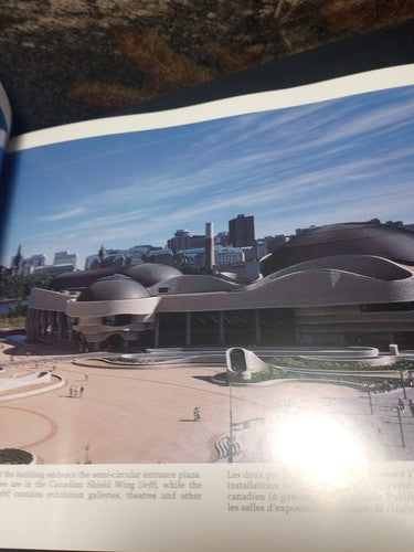 The Canadian Museum of Civilization / Le Musee Canadien Des Civilisations 