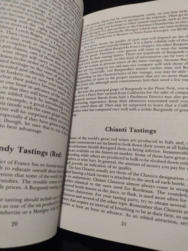 NYT The New York Times Book of Wine by Terry Robards 1977 - Paperback - Vintage
